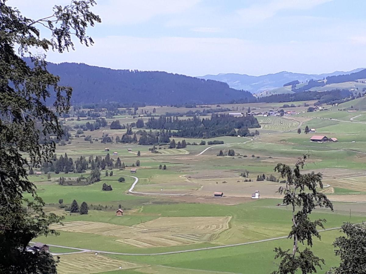 Gaestezimmer Im Dorfzentrum Rothenthurm Экстерьер фото